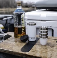 YETI Schnapsbecher mit Tragebehälter Black